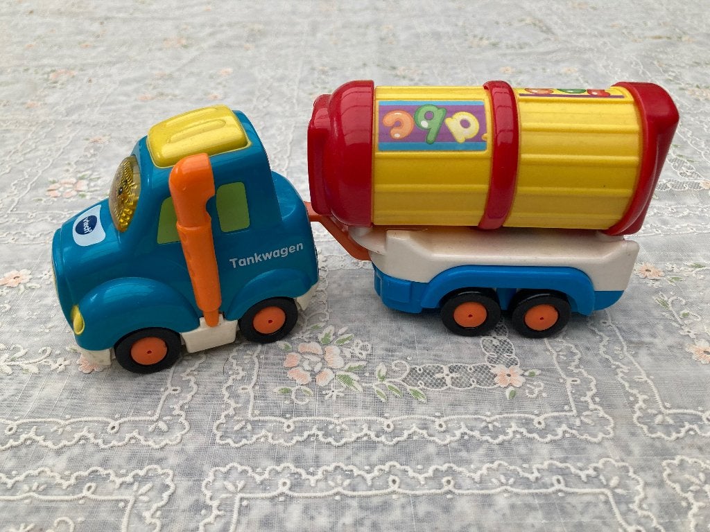 Toet-toet tankwagen, Ophalen of Verzenden, Zo goed als nieuw, 6 maanden tot 2 jaar