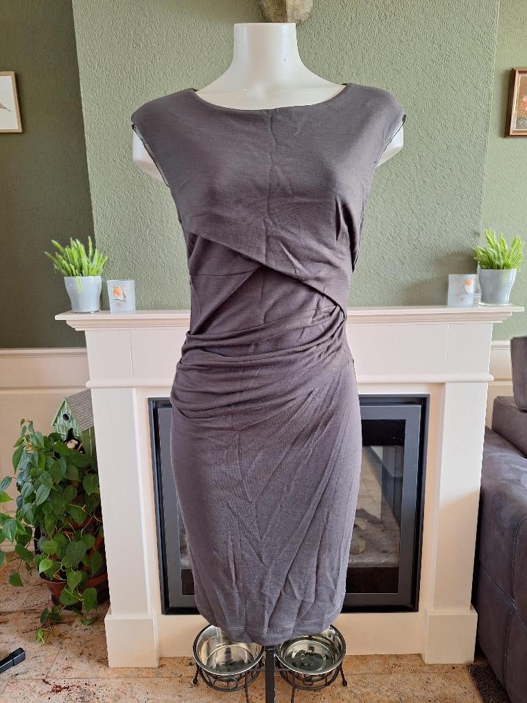 Liu Jo jurk body cocon bruin S 36, Kleding | Dames, Jurken, Bruin, Liu Jo, Ophalen of Verzenden, Zo goed als nieuw