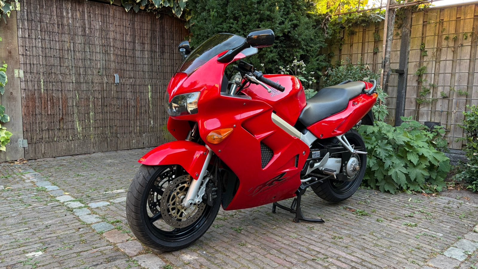 Honda vfr 800 fi, 4 cilinders, Motorrijbewijs A, Particulier, Meer dan 35 kW