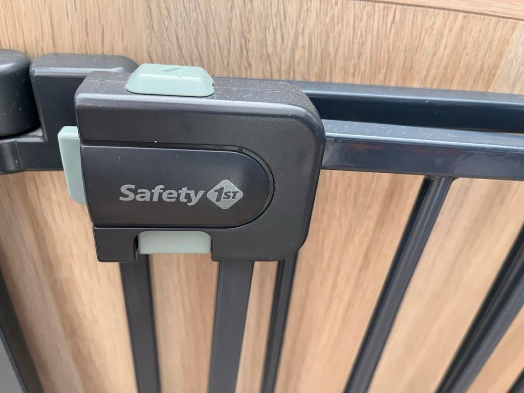 2x Safety 1st Klem Traphekjes met uitbreiding - Z.G.A.N., Kinderen en Baby's, Traphekjes, Ophalen, Zo goed als nieuw, Metaal of IJzer