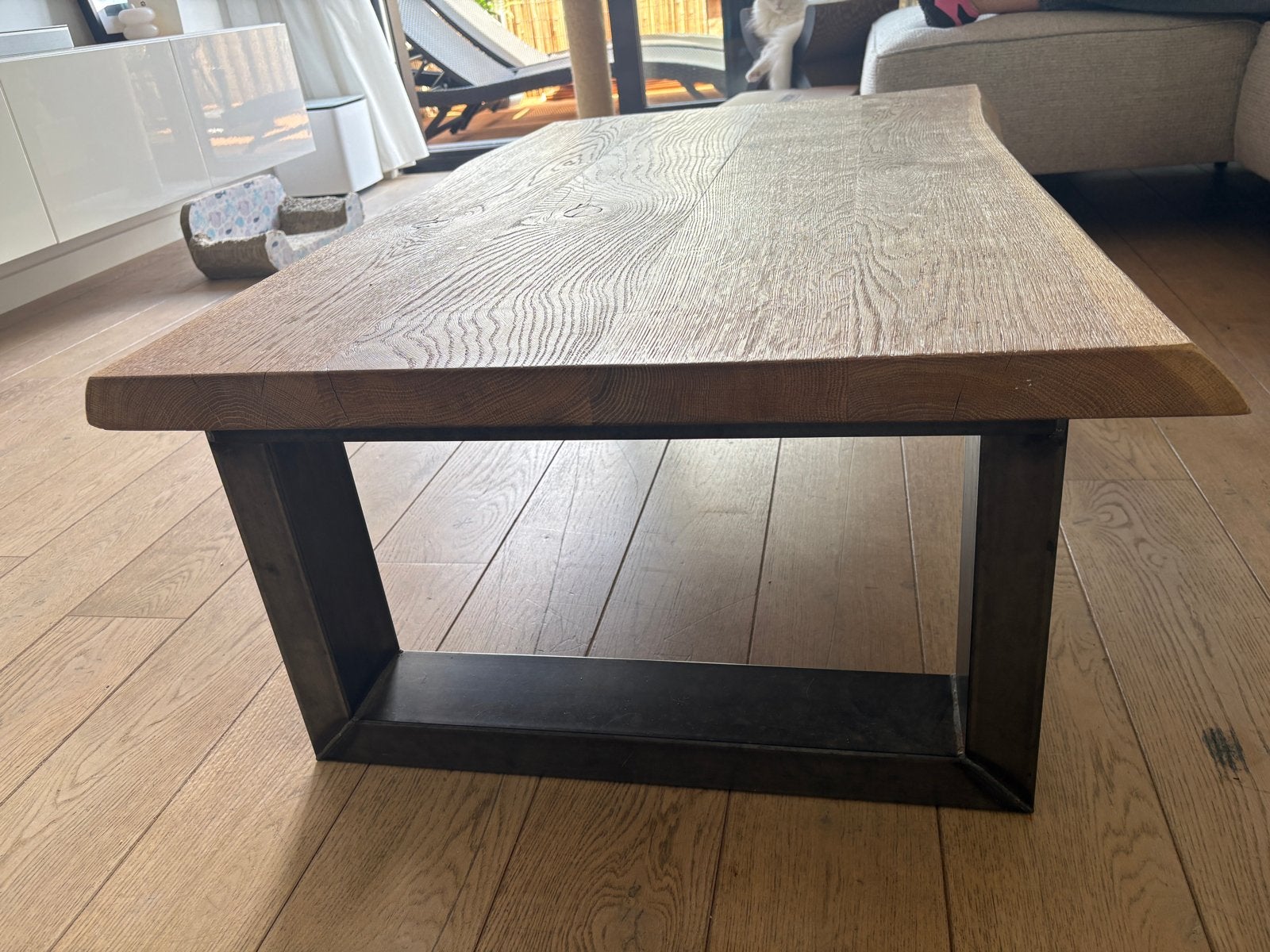 Salontafel massief eikenhout met metalen onderstel, Ophalen, Gebruikt, 100 tot 150 cm, Eikenhout