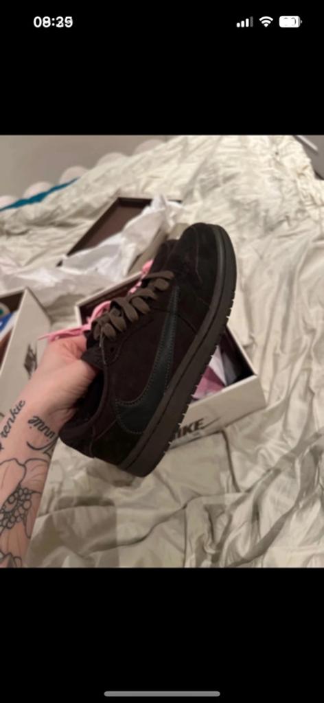 Travis scott x nike orgineel, Kleding | Dames, Ophalen of Verzenden, Zo goed als nieuw, Sneakers of Gympen