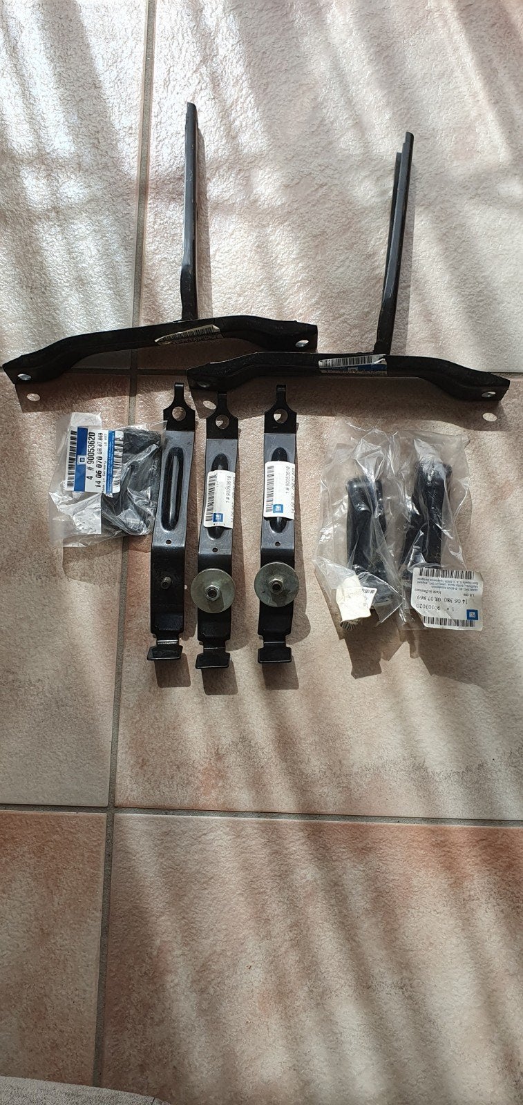 Kadett d bumper bevestiging set compleet orgineel, Ophalen of Verzenden, Nieuw, Bumper