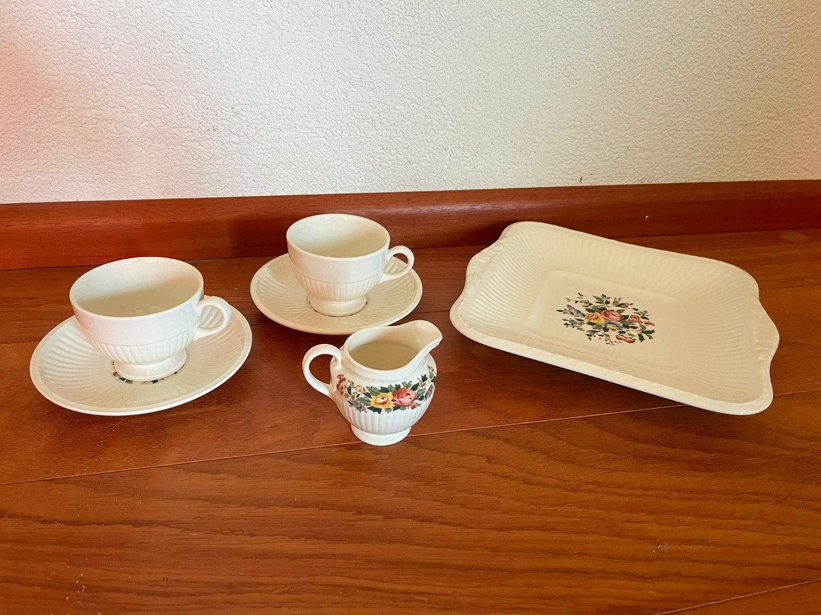 Wedgwood "Conway" theeservies, Ophalen