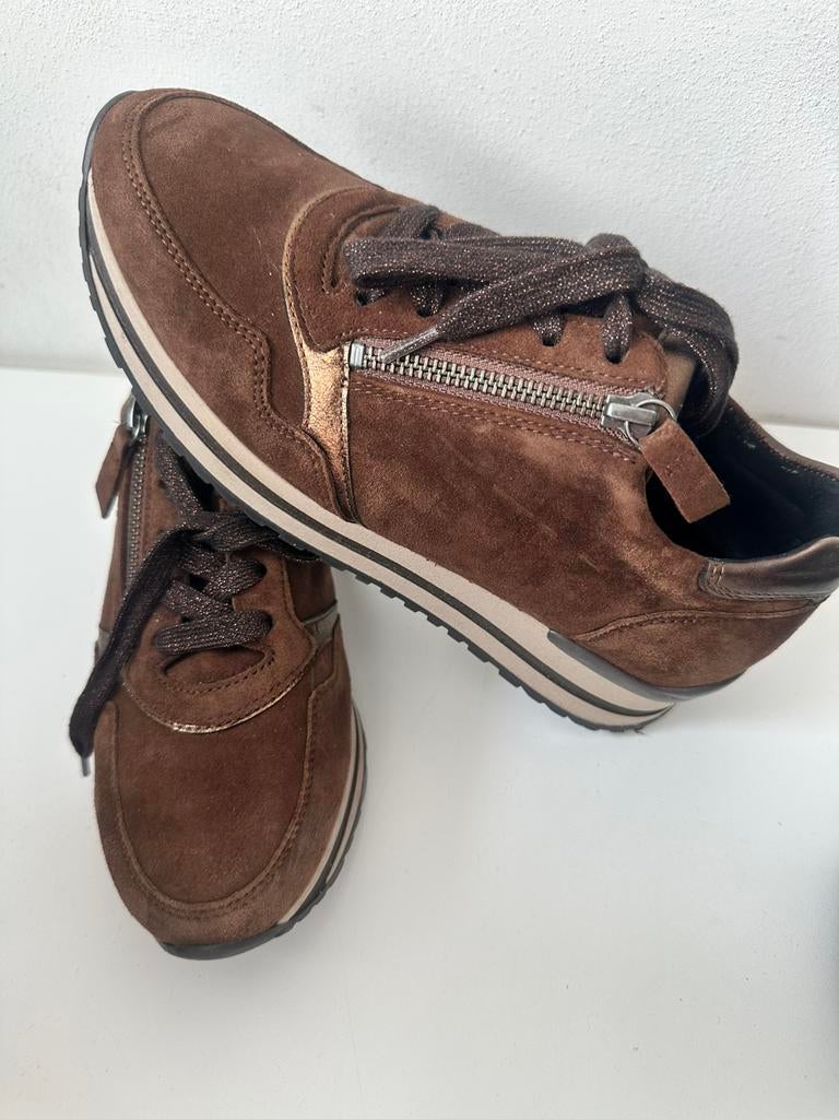 Gabor sneakers maat 37 (4-H) bruin brons suede nieuwstaat, Ophalen of Verzenden, Zo goed als nieuw, Bruin, Sneakers of Gympen