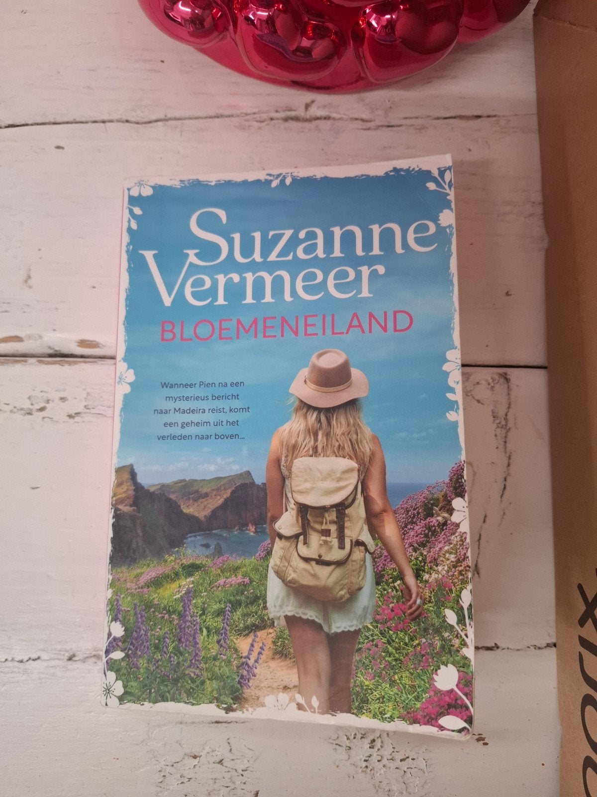 Suzanne Vermeer - Bloemeneiland, Ophalen of Verzenden, Zo goed als nieuw, Suzanne Vermeer