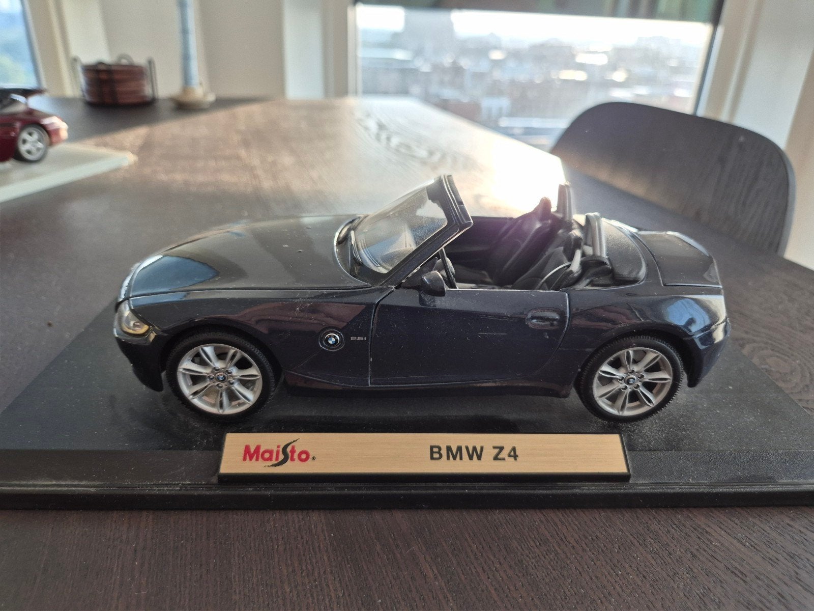 Foto 2 van Maisto BMW Z4 en Porsche 911 modelauto's
