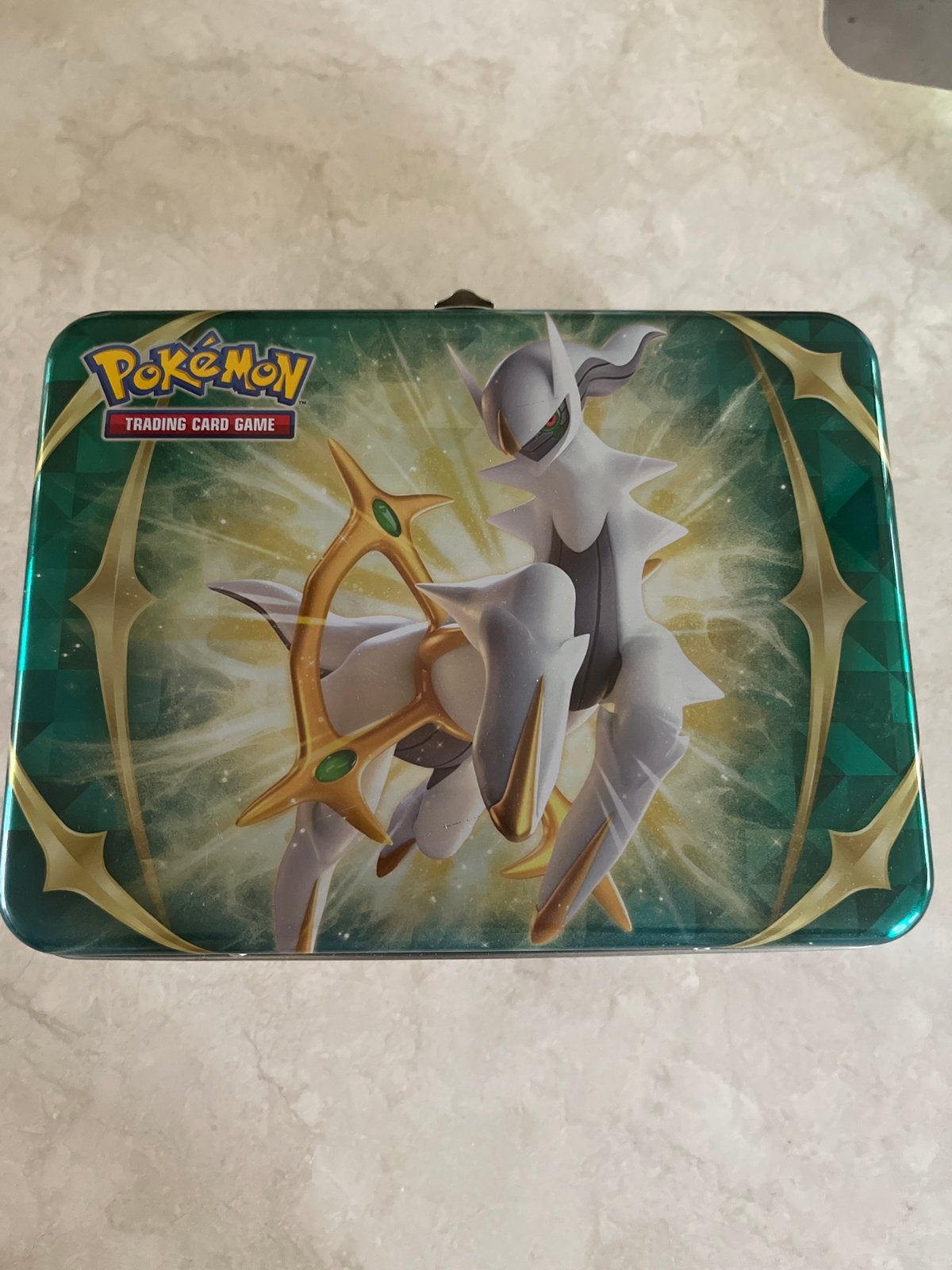 Pokémon Arceus Tin Box met kaarten en accessoires, Ophalen of Verzenden, Zo goed als nieuw, Overige typen