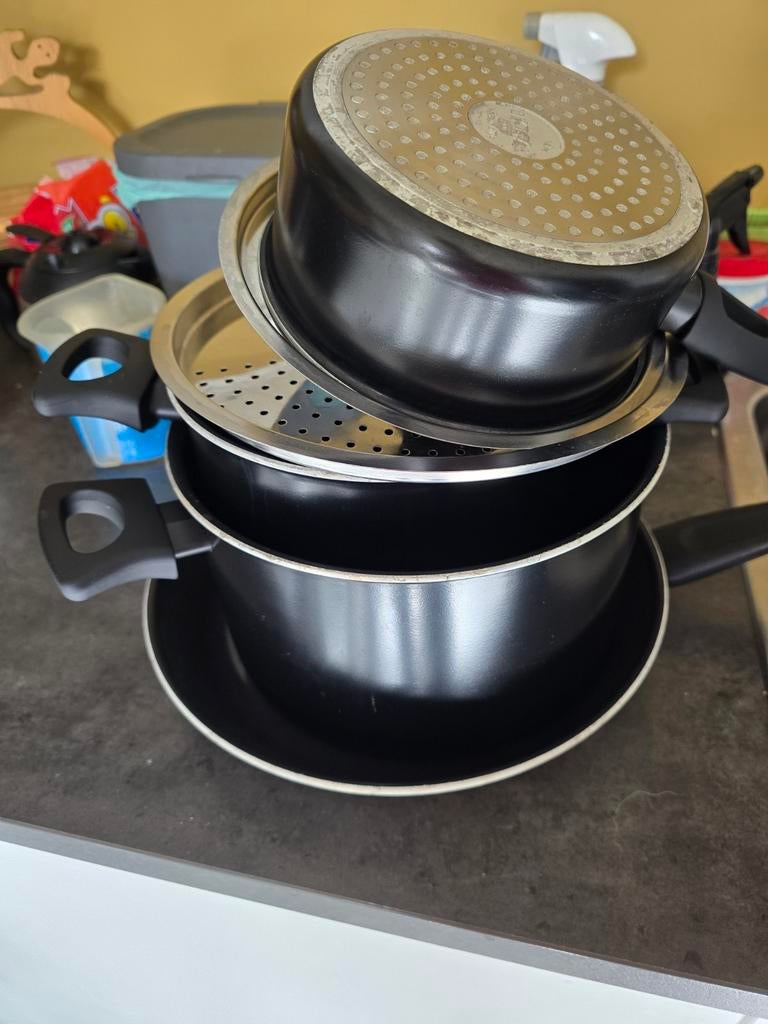 Ikea Hemlagad pannenset, Huis en Inrichting, Keuken | Potten en Pannen, Ophalen of Verzenden