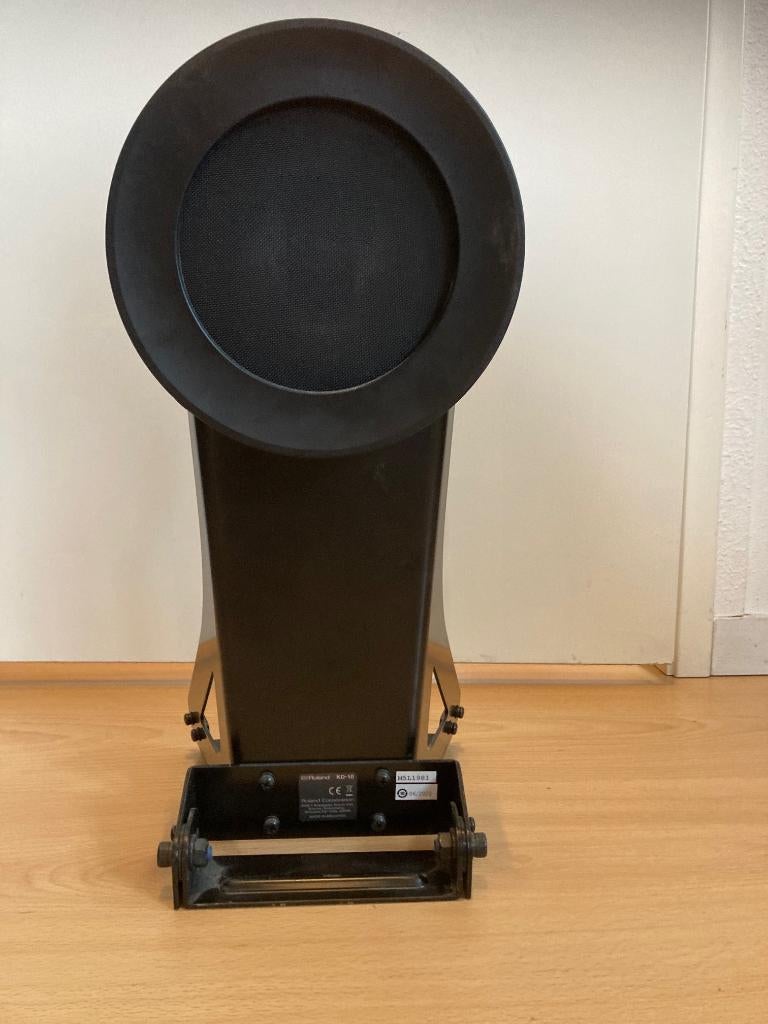 Roland KD-10 kickpad zonder pedaal, Muziek en Instrumenten, Drumstellen en Slagwerk, Ophalen, Gebruikt, Roland, Elektronisch