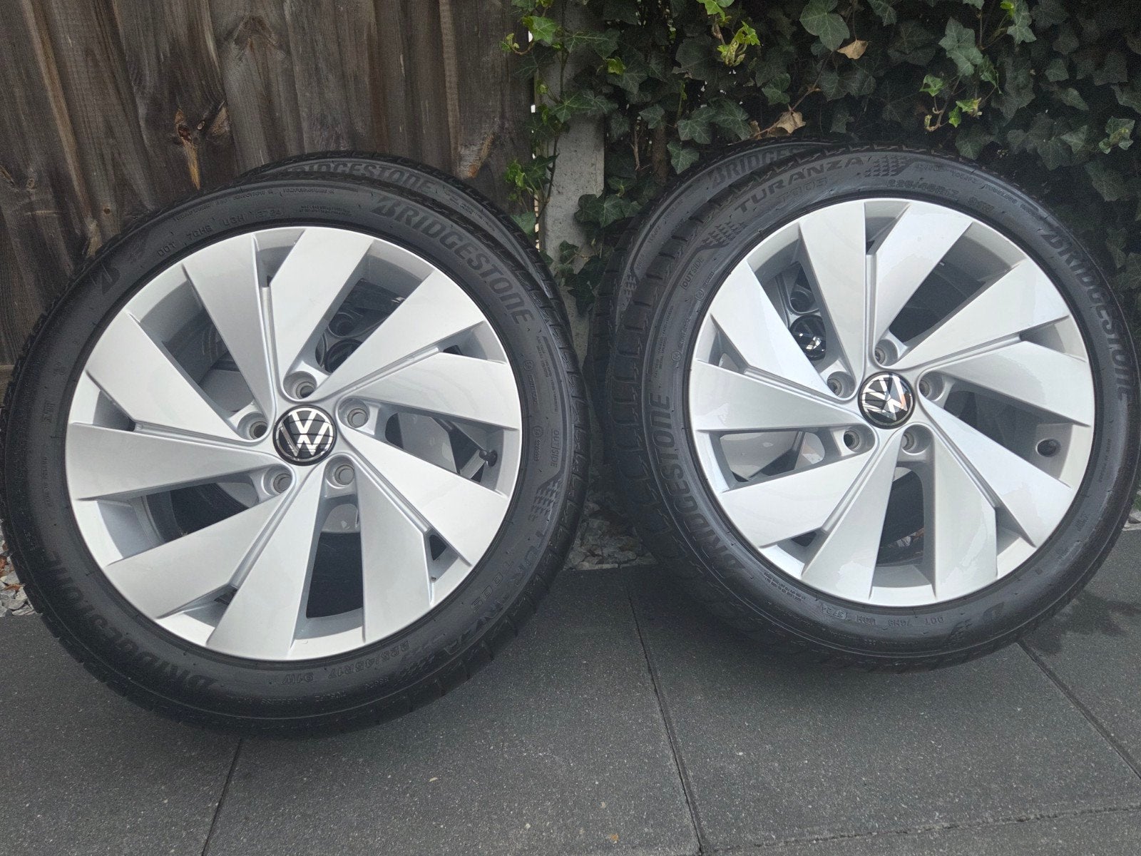 VW Golf 8 VIII originele 17 inch Belmont Bridgestone banden, Auto-onderdelen, Banden en Velgen, 17 inch, Ophalen of Verzenden