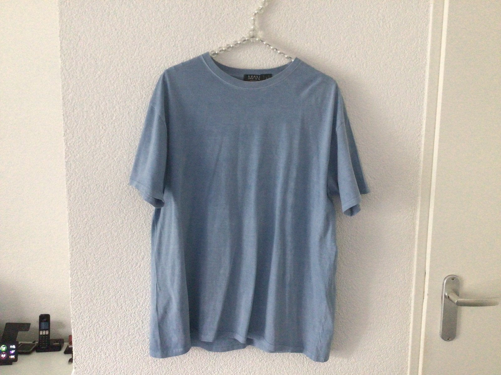 Boohooman licht blauw T-Shirt met print achterop maat M, Ophalen of Verzenden, Zo goed als nieuw, Maat 48/50 (M), Blauw