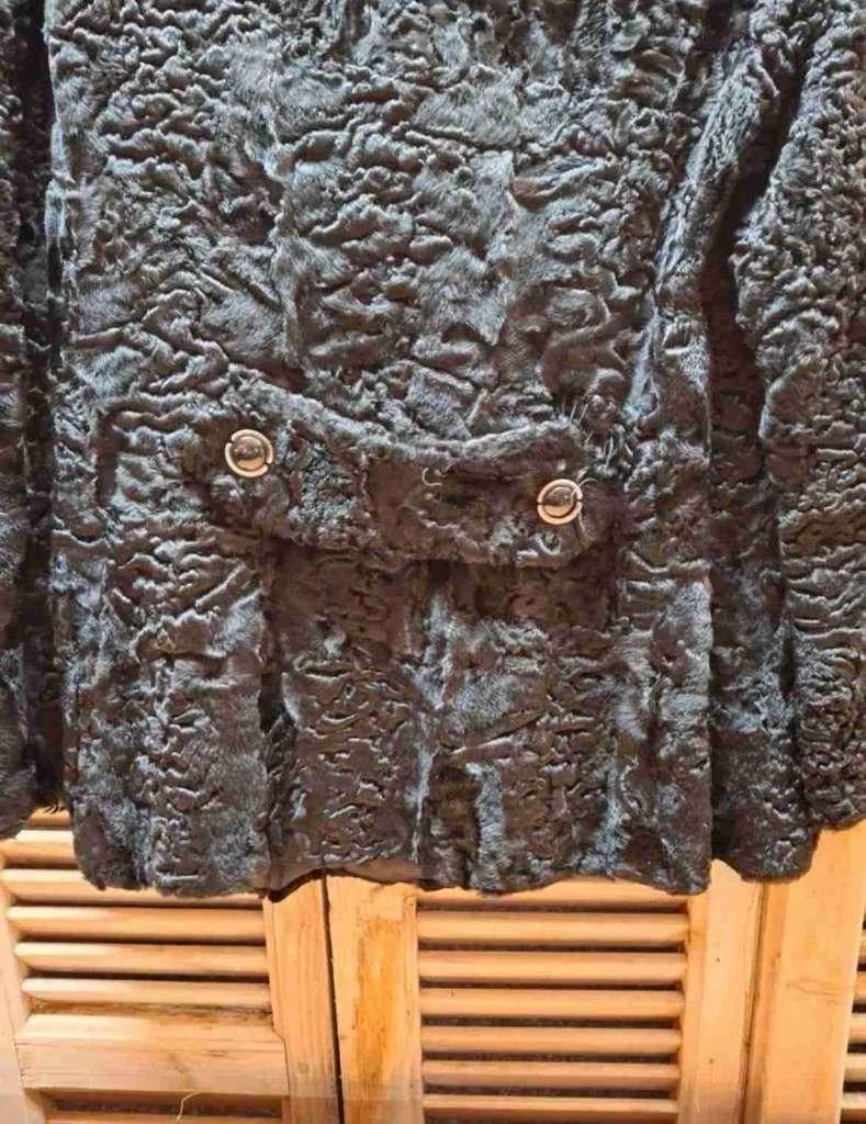 Vintage Zwarte astrakan bontjas mt 36/38, Kleding | Dames, Jassen | Winter, Zwart, Etten-Leur, DJT@dejuistetoon.eu, Ophalen of Verzenden