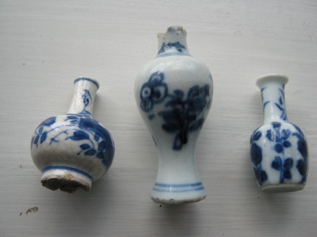 Set van 3 Chinees Porseleinen Vaasjes  18e eeuw, Verzenden