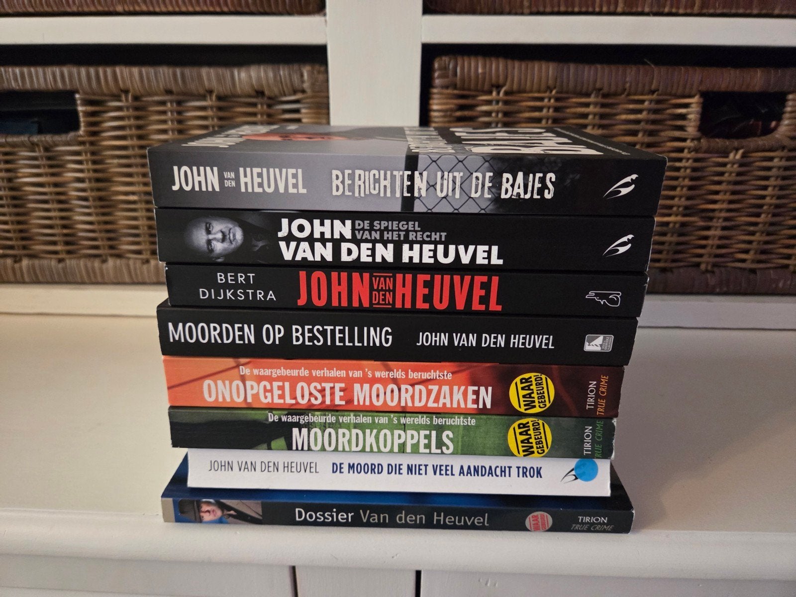 John Van den Heuvel - 8 boeken, Ophalen of Verzenden, Gelezen