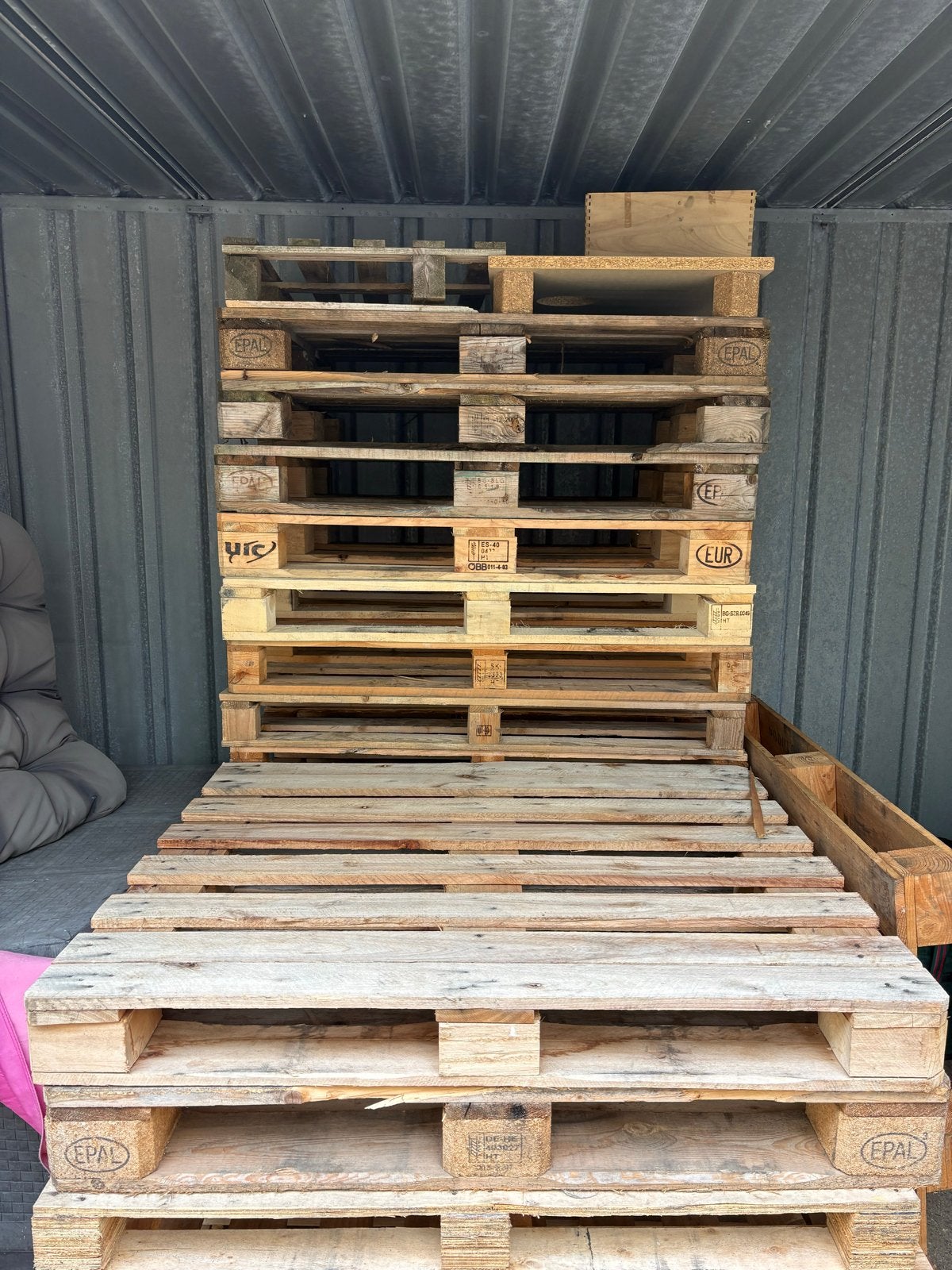 Pallets 27 stuks pallet bank kachel stook hout euro en epal, Ophalen of Verzenden, 50 mm of meer, Pallet, Minder dan 200 cm