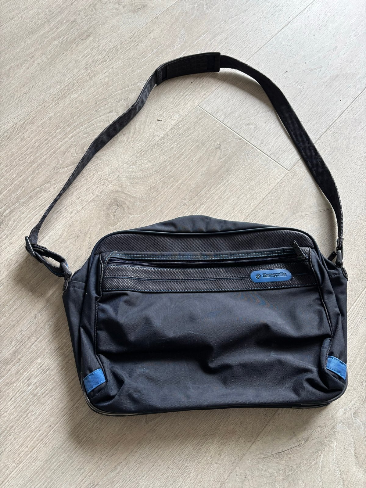 Samsonite Schoudertas - met blauwe accenten, Ophalen of Verzenden, Gebruikt, Blauw