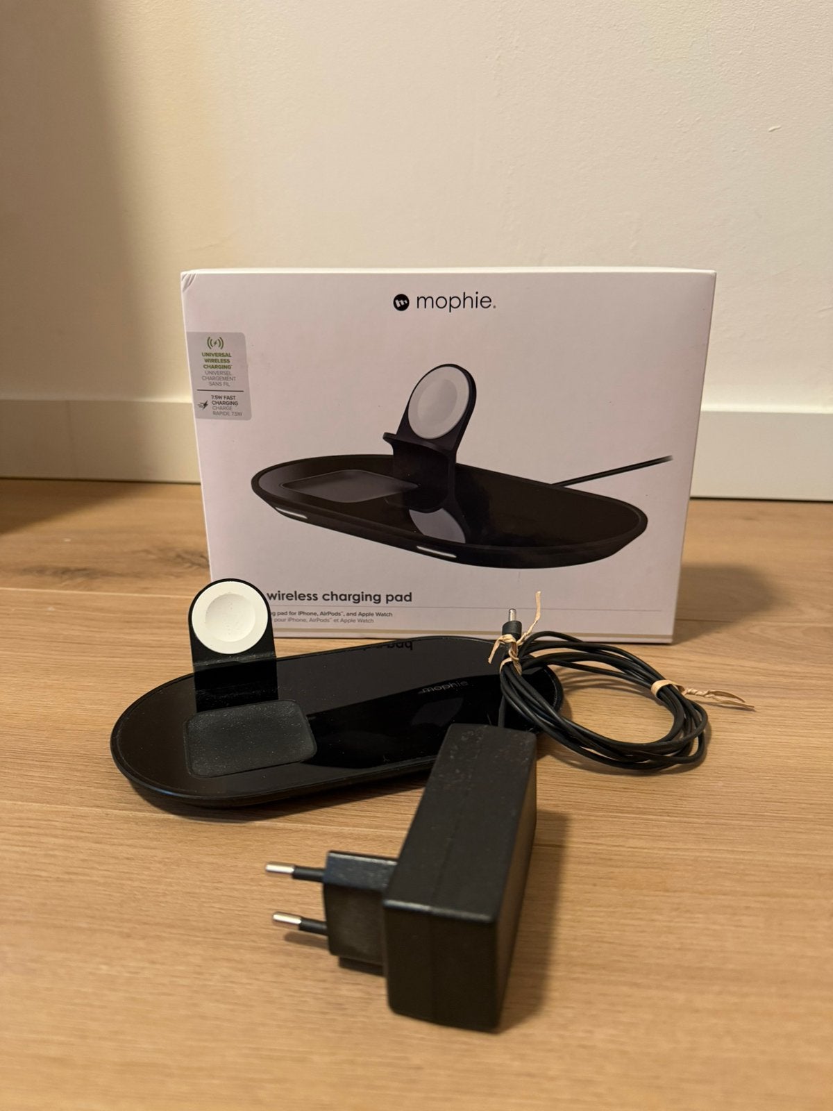 Mophie 3-in-1 draadloze oplader iPhone, AirPods Apple Watch, Telecommunicatie, Ophalen of Verzenden, Zo goed als nieuw, Mophie
