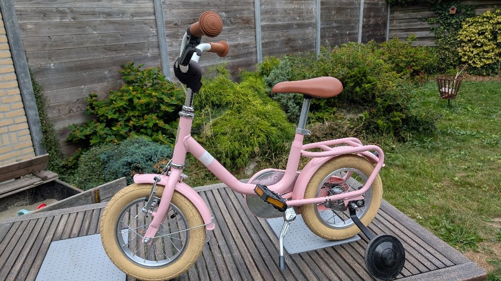 Puky roze kinderfiets, nette staat, Ophalen, Terugtraprem, Verstelbare zitting, Puky