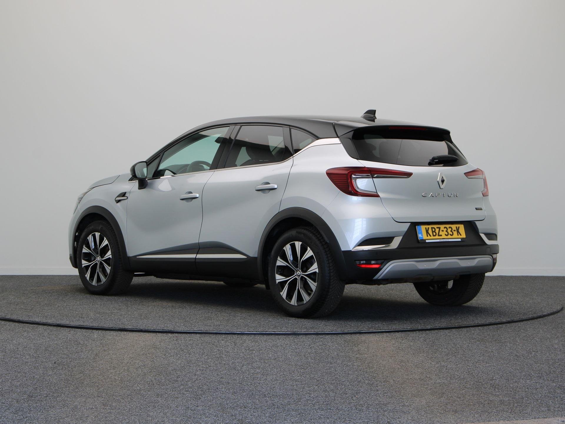 Renault Captur 1.6 E-Tech Hybrid 145 Techno | Navigatie | Ac, Gebruikt, 715 kg, Leder en Stof, Hybride Elektrisch/Benzine