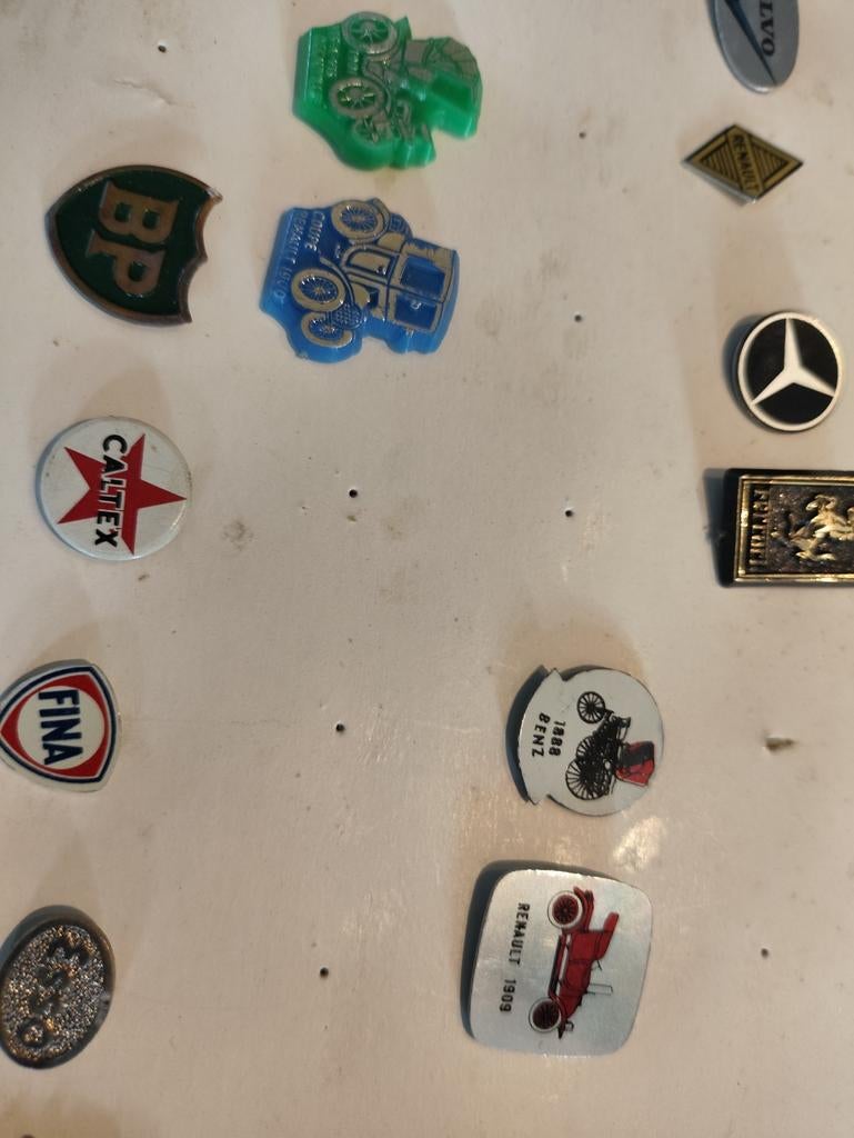 Nostalgische speldjes o.a. BMW, Ophalen of Verzenden, BMW