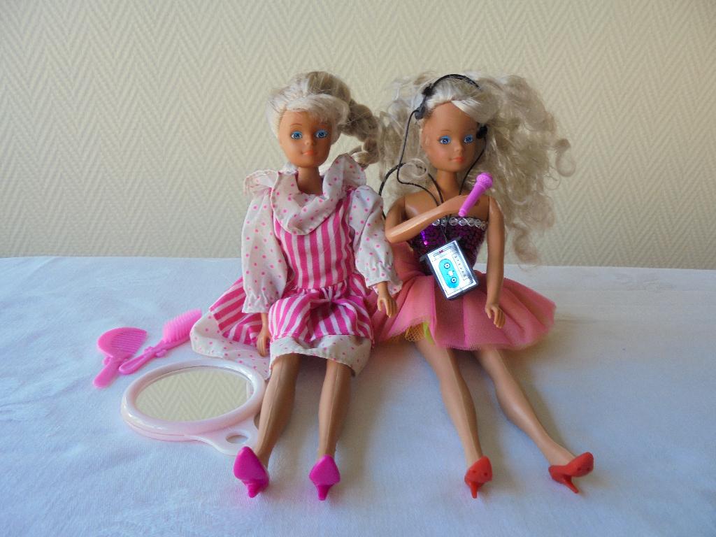 2 barbie`s Simba Toys en Steffi Love, Ophalen of Verzenden, Gebruikt, Barbie