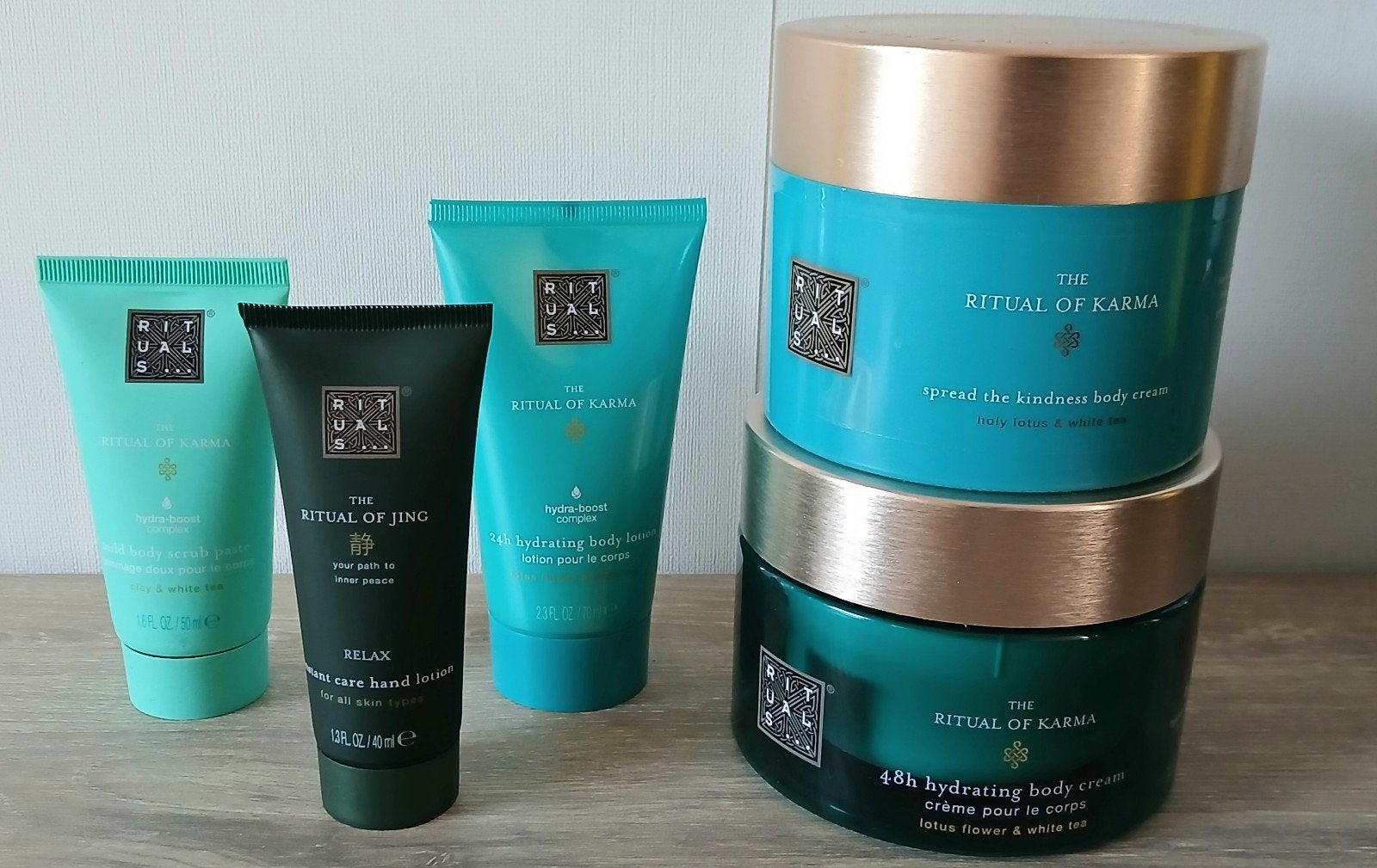 Rituals pakket Ritual of karma body cream lotion handcrème, Sieraden, Tassen en Uiterlijk, Uiterlijk | Lichaamsverzorging, Ophalen of Verzenden
