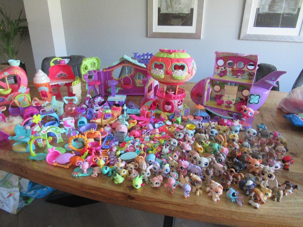 Heel Veel Littlest Litle Pet Shop huis met 95 !!! dieren (B), Ophalen of Verzenden, Zo goed als nieuw