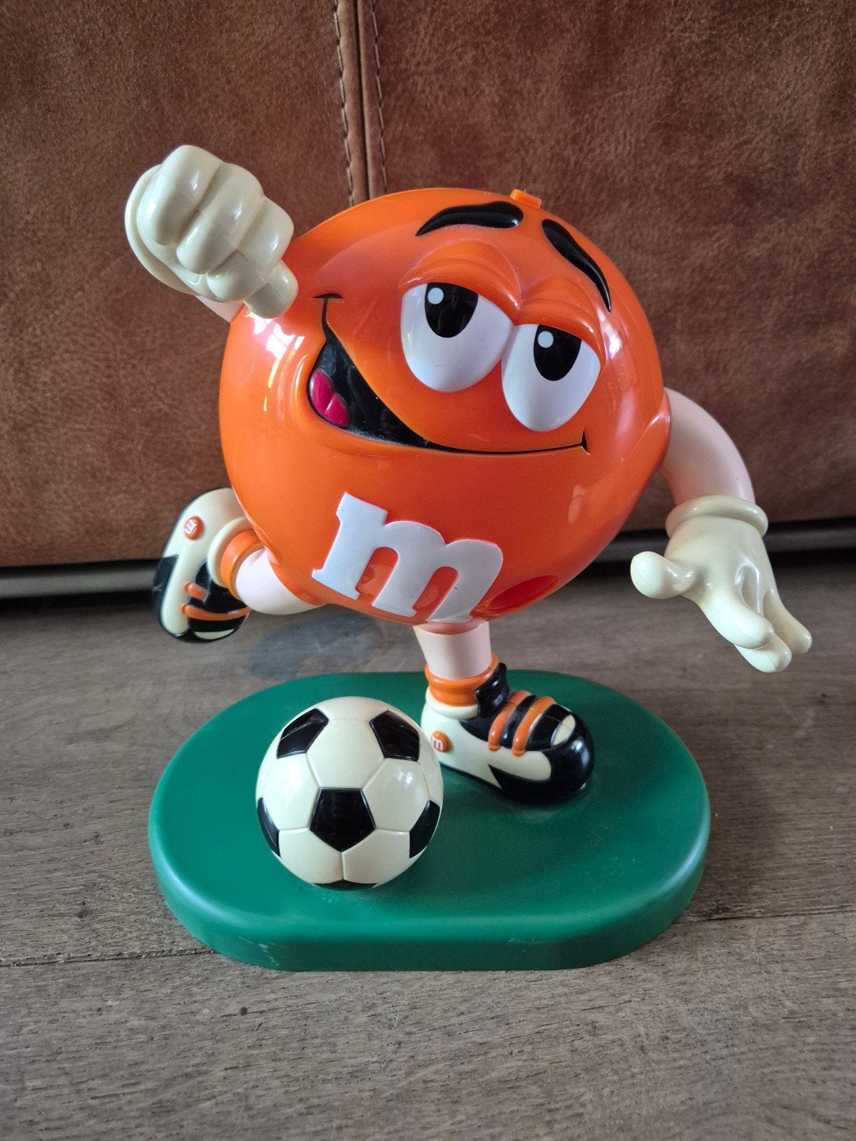 M&M's Voetballer Snoepdispenser - Oranje, Ophalen of Verzenden, Gebruikt
