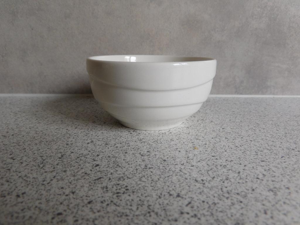 Kom 8,5 cm. Wit Waves Jamie Oliver, Ophalen of Verzenden, Zo goed als nieuw, Kom(men), Overige stijlen