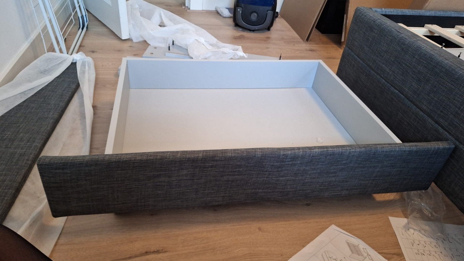 Emma 02 matras 160x200 + Meubella Loox bedframe met 4 lades, Gebruikt, Tweepersoons, Ophalen of Verzenden, 200 cm