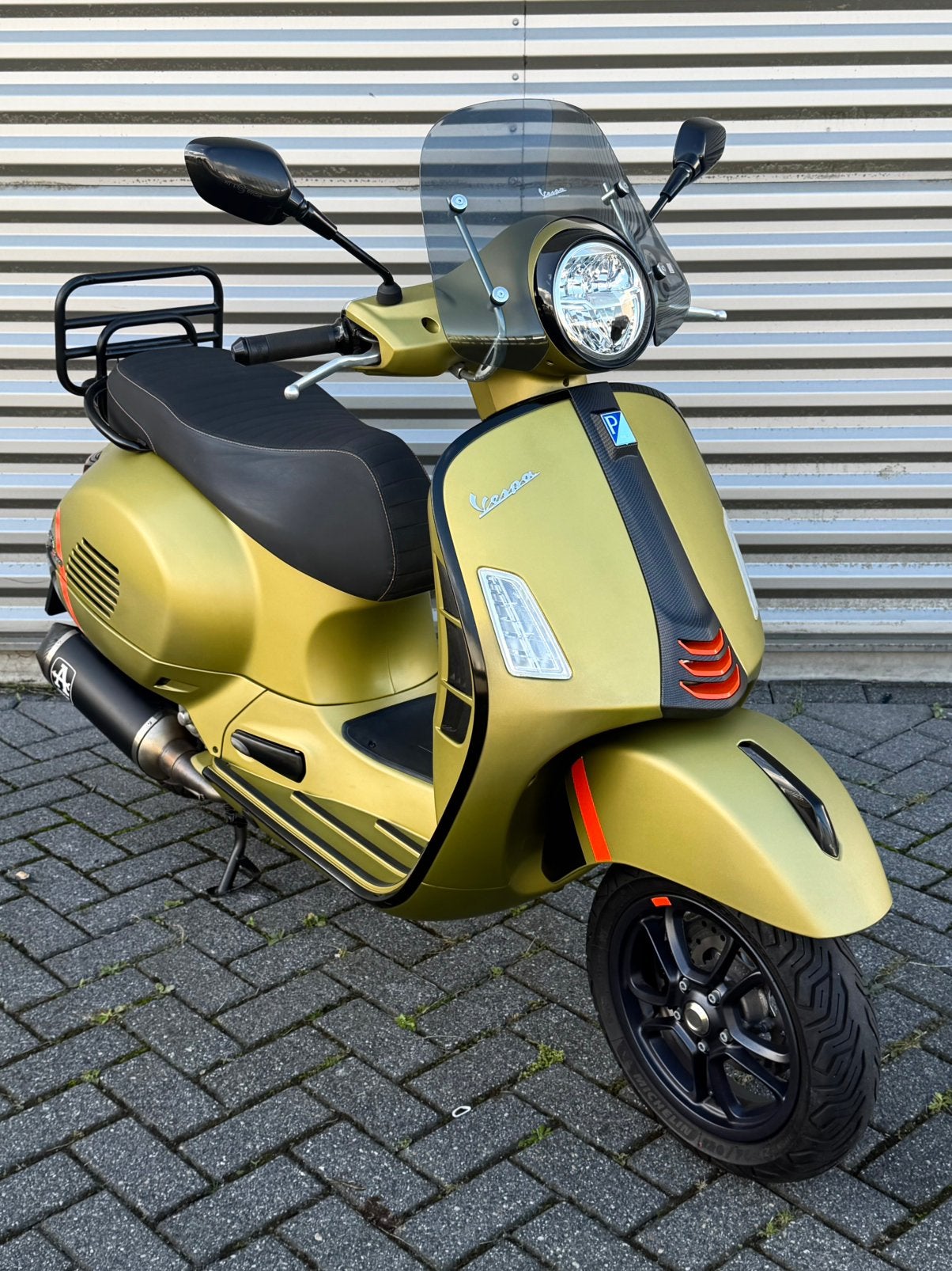 Vespa GTS 300 hpe Supersport  ( Veel extra’s ) 2023