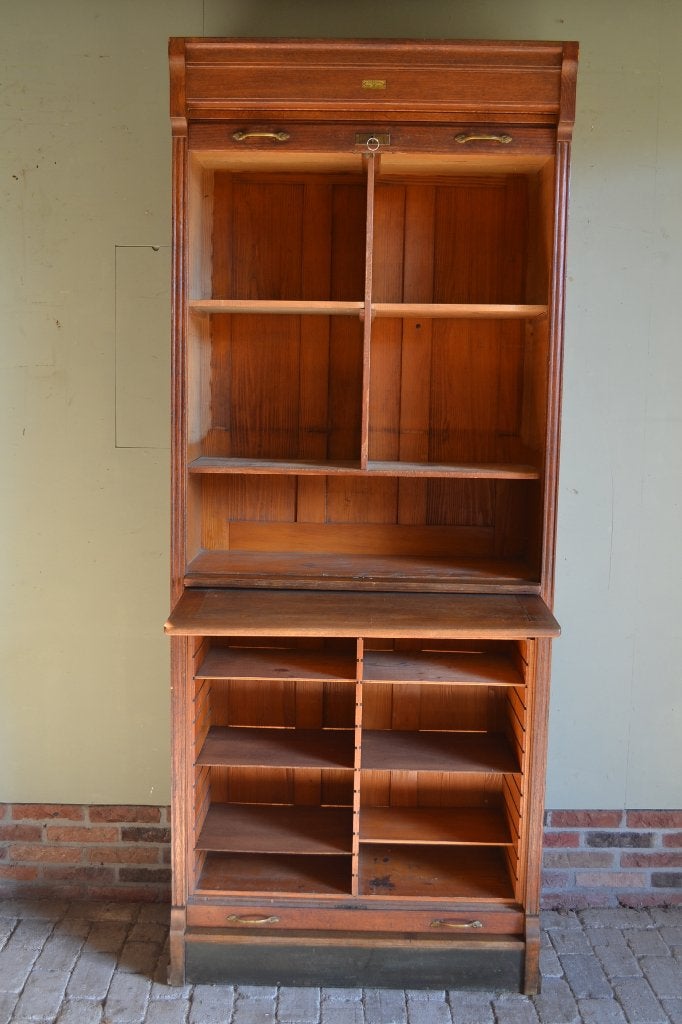 Prachtige antieke eiken houten archiefkast, rolluikkast., Verzenden