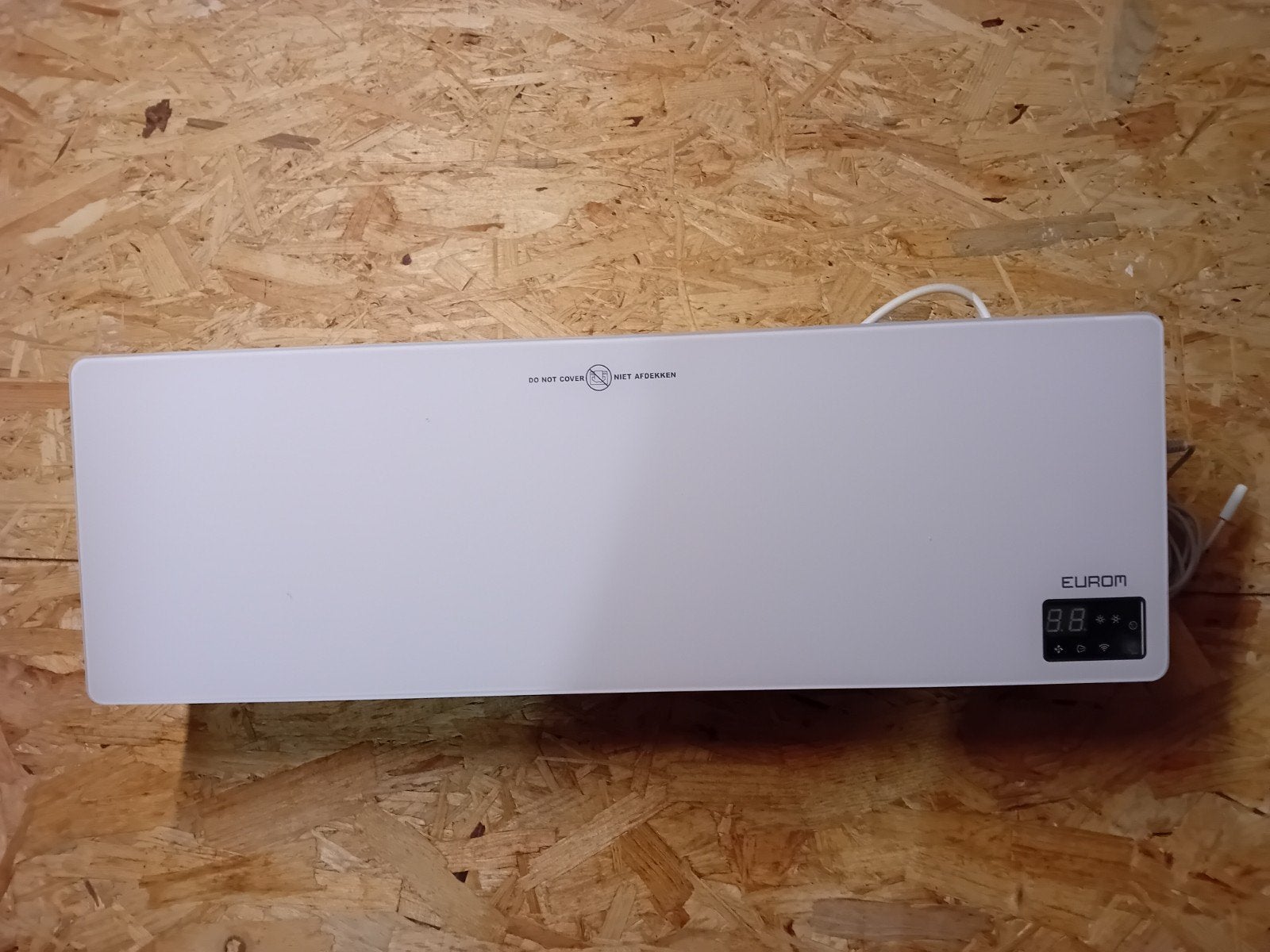 Eurom Wall Designheat 2000 Wifi Wandairco - ZGAN, Witgoed en Apparatuur, Airco's, Gebruikt, Minder dan 60 m³, 2 snelheden, Ophalen of Verzenden