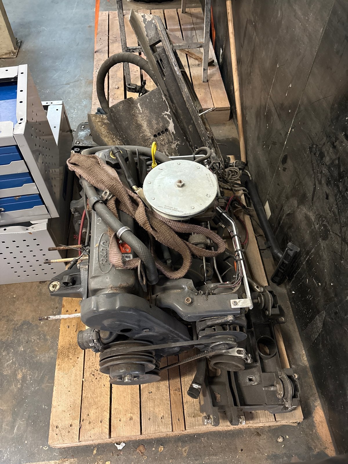 Ford 2.3 OMC cobra motor met staartstuk en trim, Watersport en Boten, Ophalen, Gebruikt