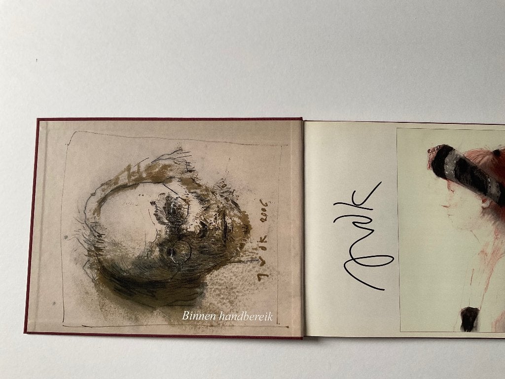 jan van der Kooi , gesigneerd boek ‘ binnen handbereik’, Ophalen, Zo goed als nieuw, Schilder- en Tekenkunst