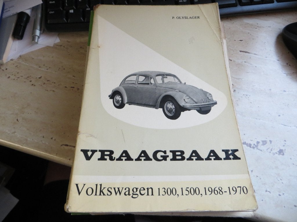 Vraagbaak Volkswagen Kever 1300, 1500, VW Karmann Ghia 68-70, Ophalen of Verzenden