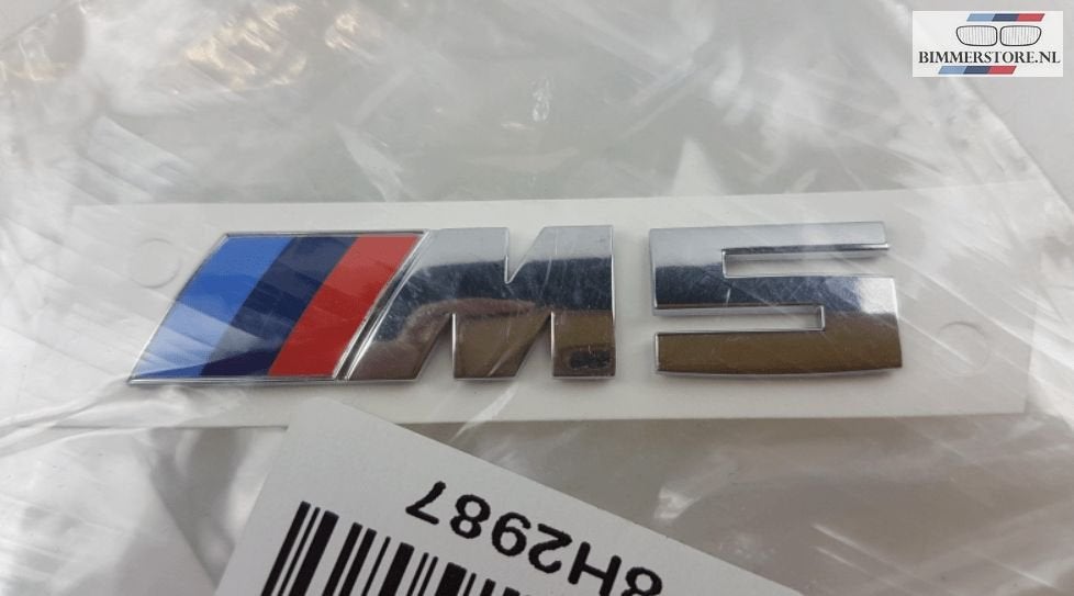 Embleem type aanduiding grille nieuw BMW 5 serie F10 5113805, -, -, Nieuw, Ophalen of Verzenden