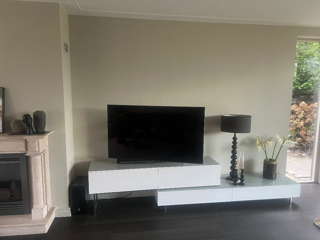 tv meubel, Ophalen, 150 tot 200 cm, Zo goed als nieuw, Minder dan 100 cm