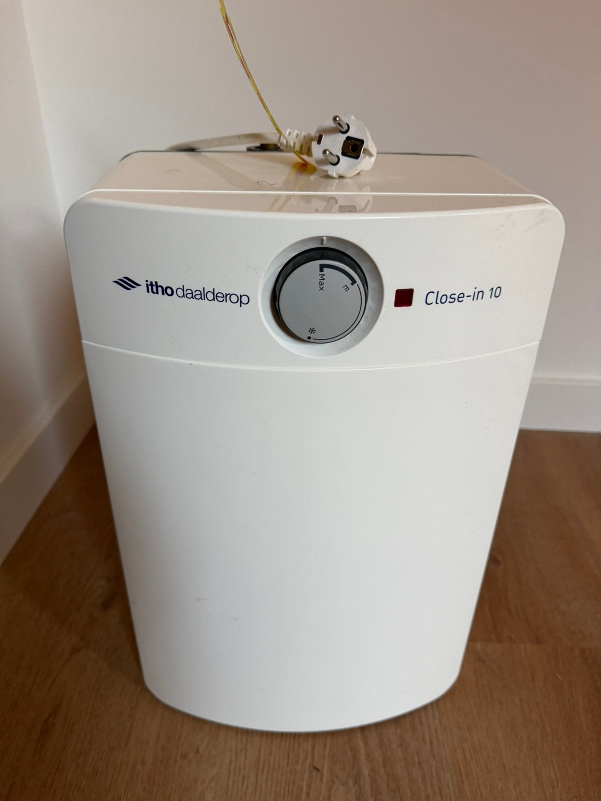 1 jaar oude Itho Daalderop 10 liter boiler, Doe-het-zelf en Verbouw, Ophalen, Boiler, Minder dan 20 liter, Minder dan 3 jaar oud