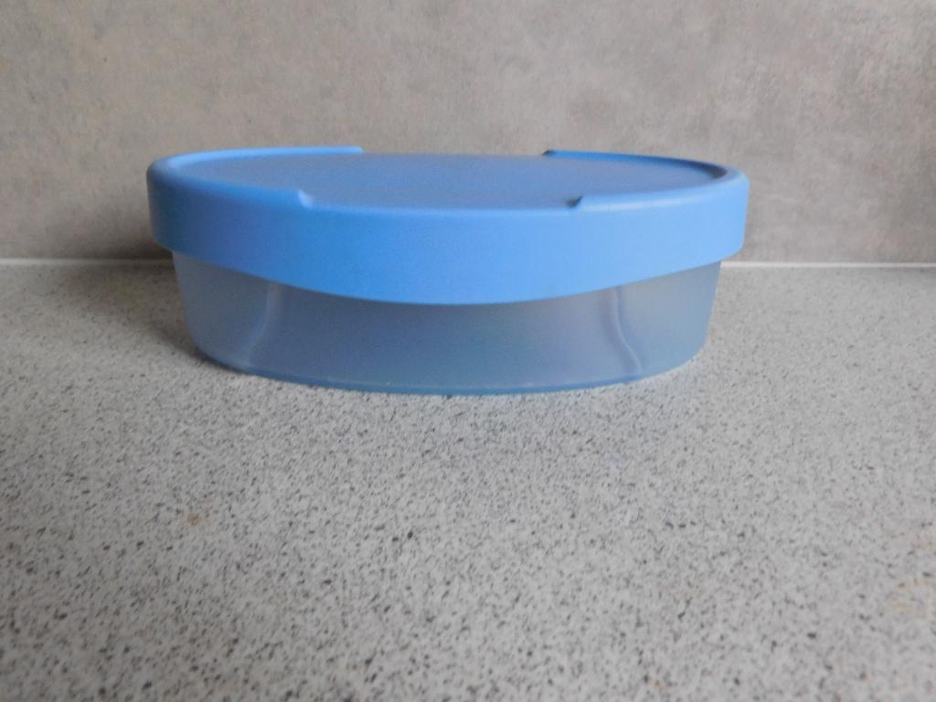 Tupperware Oriënt Voorraadbus 0,5 Ltr. Blauw, Ophalen of Verzenden, Zo goed als nieuw, Blauw, Overige typen