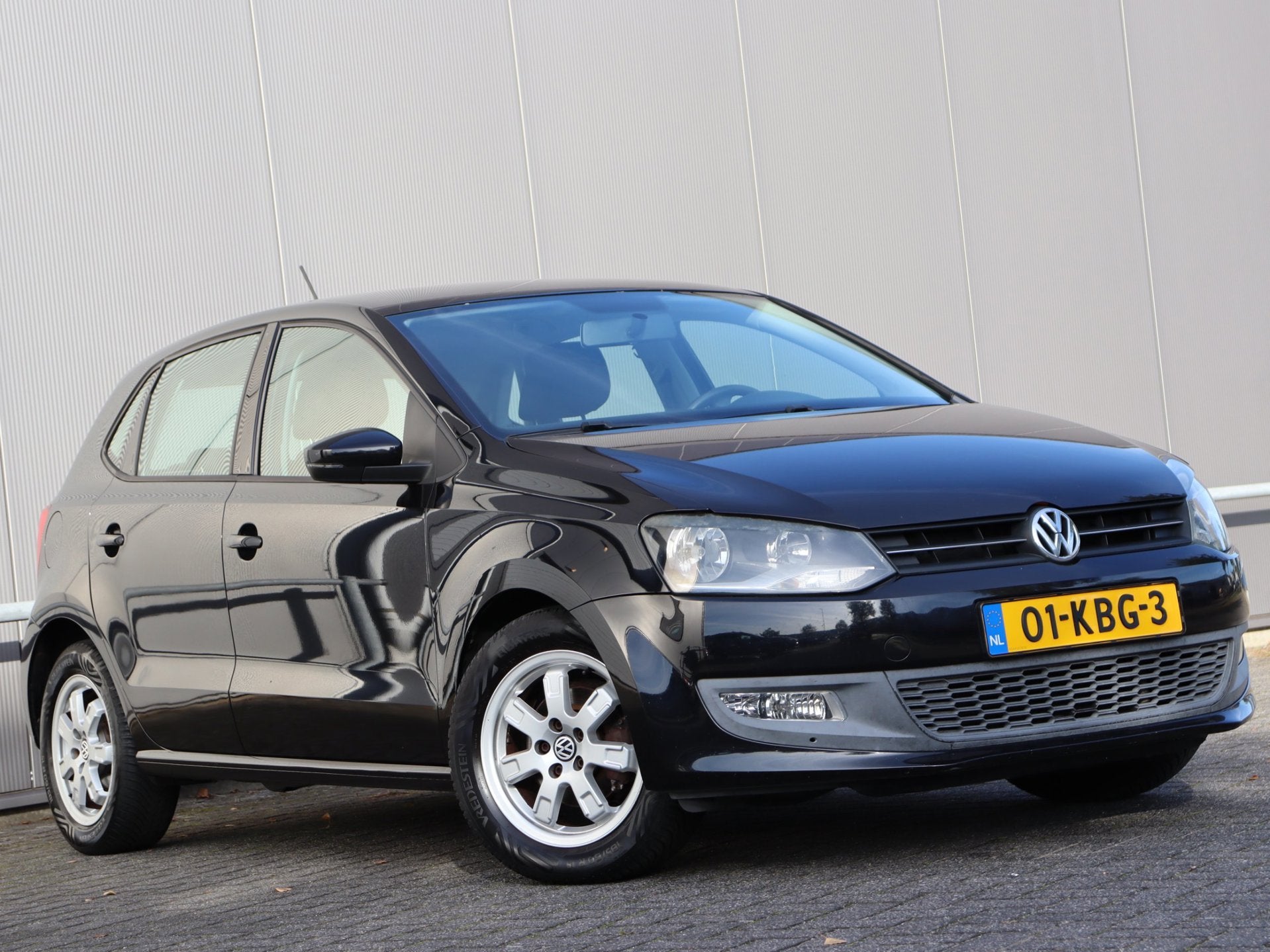 Foto 4 van Volkswagen Polo 1.4-16V Comfortline airco LM 4-deurs