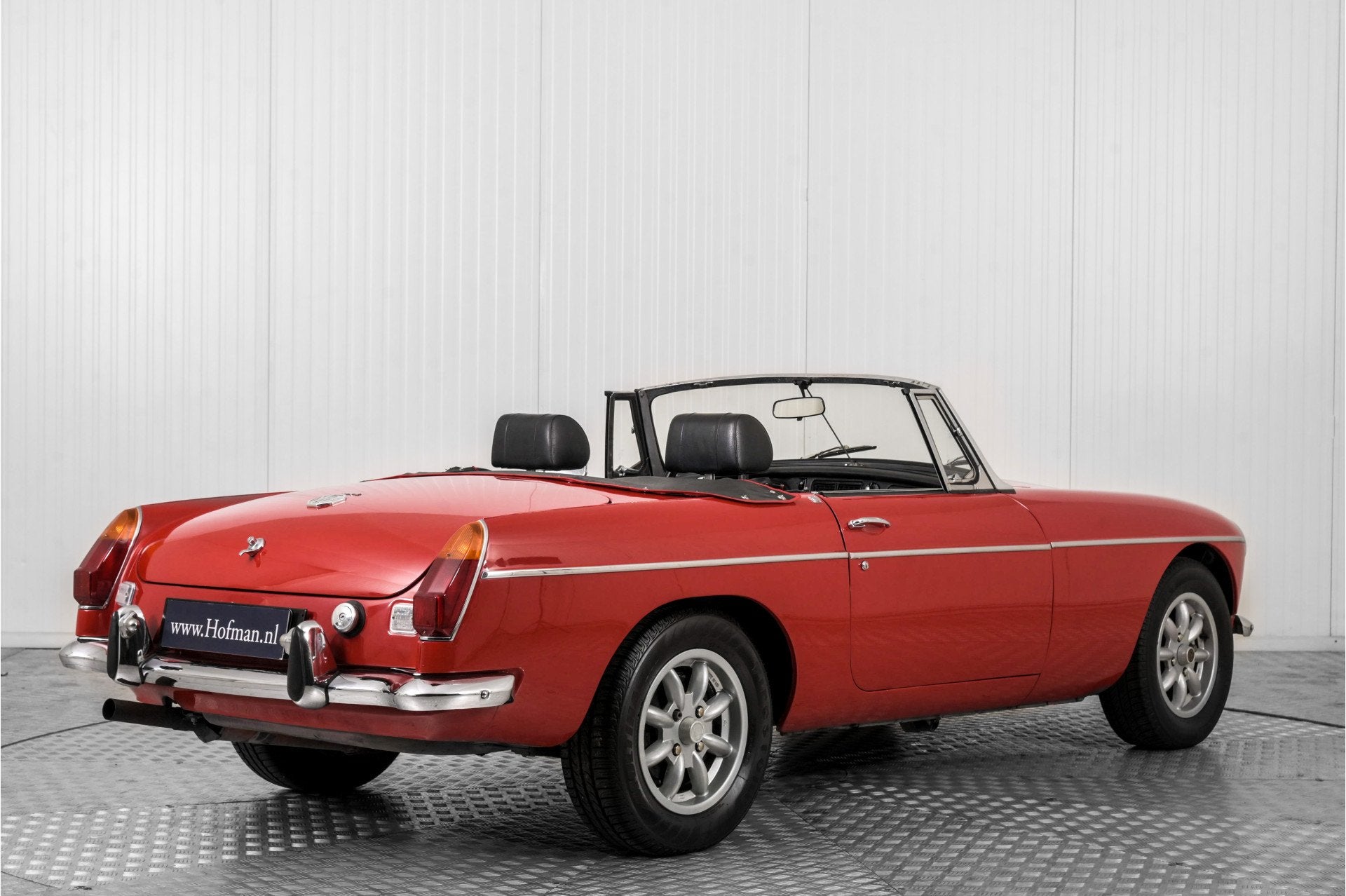 MG B MGB 1.8 Roadster (bj 1973), B, Achterwielaandrijving, Gebruikt, 4 cilinders