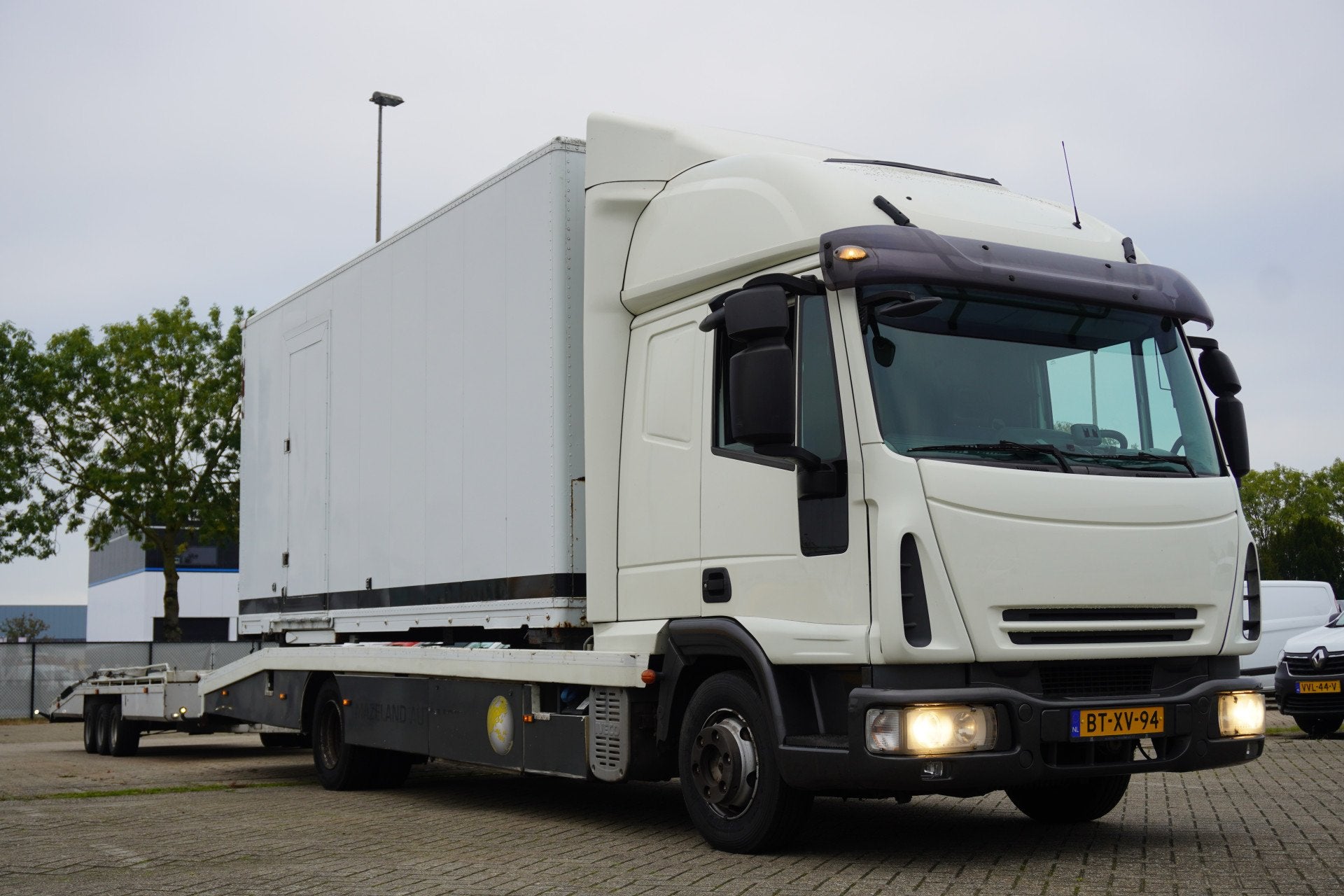Iveco ML75E18/P AUTOTRANSPORT INCL TRIDEM AANHANGER 3500KG A, Auto's, Euro 5, Stof, Iveco, Origineel Nederlands