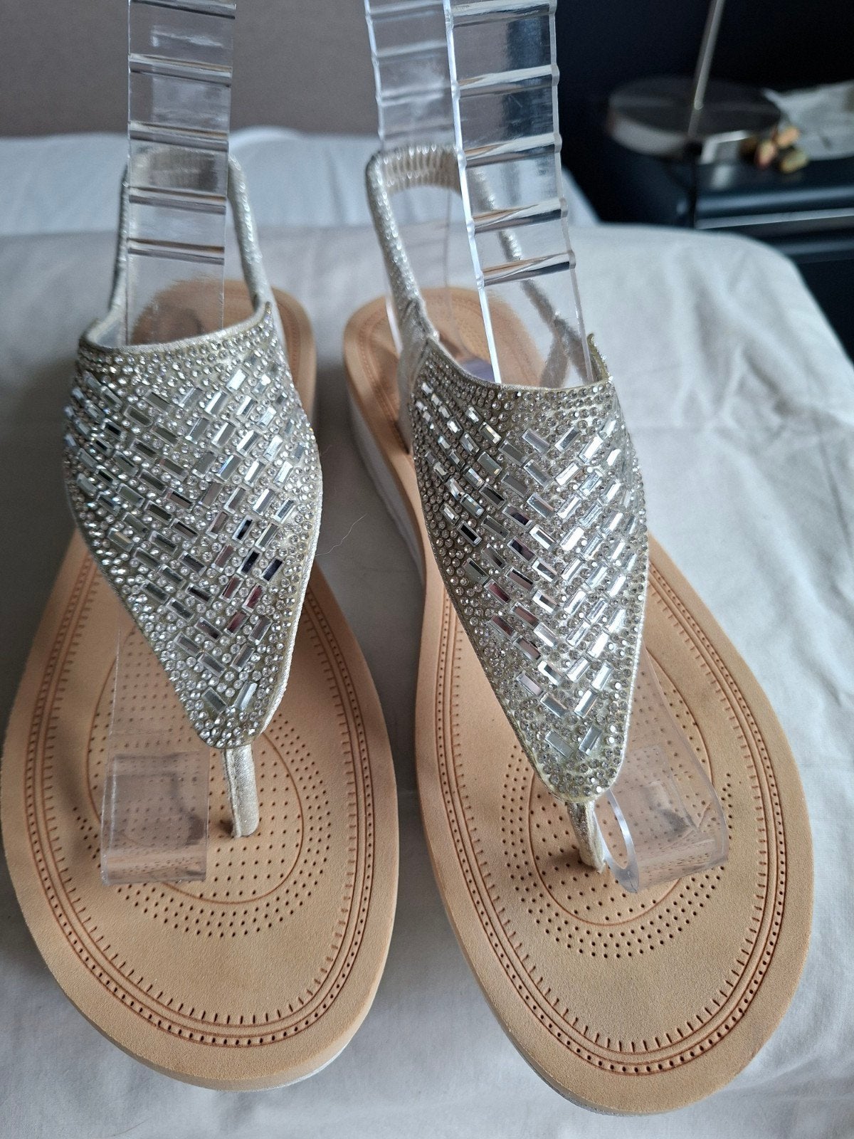 Bling-bling sandalen 40/41, Kleding | Dames, Schoenen, Zo goed als nieuw, Sandalen of Muiltjes, Wit, Verzenden