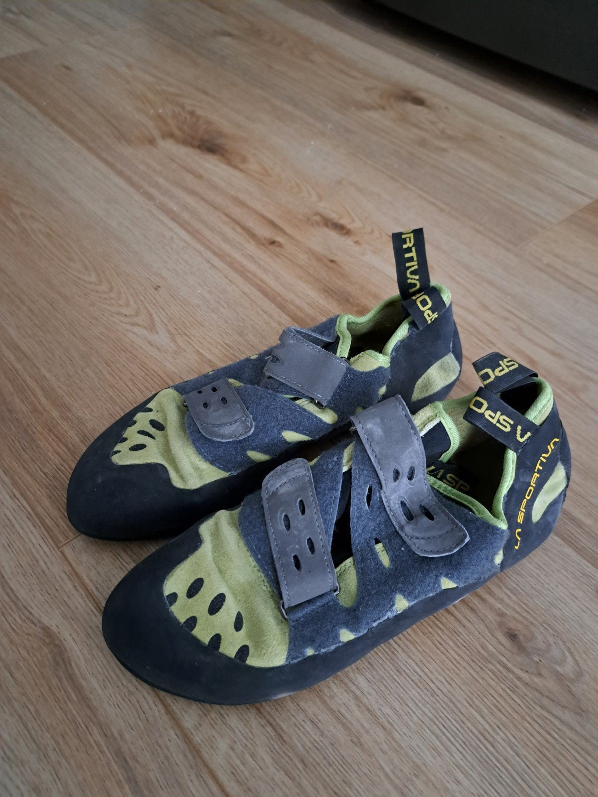 La Sportiva Tarantula klimschoenen maat 44.5 - ZGAN, Sport en Fitness, Klimsport, Ophalen of Verzenden, Zo goed als nieuw, Klimsportschoenen
