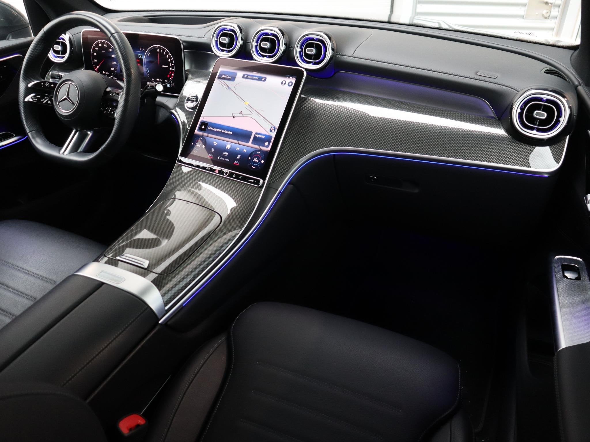 Mercedes-Benz GLC-klasse 300e 4MATIC AMG Line, Auto's, Dealer onderhouden, Gebruikt, 4 cilinders, Vierwielaandrijving