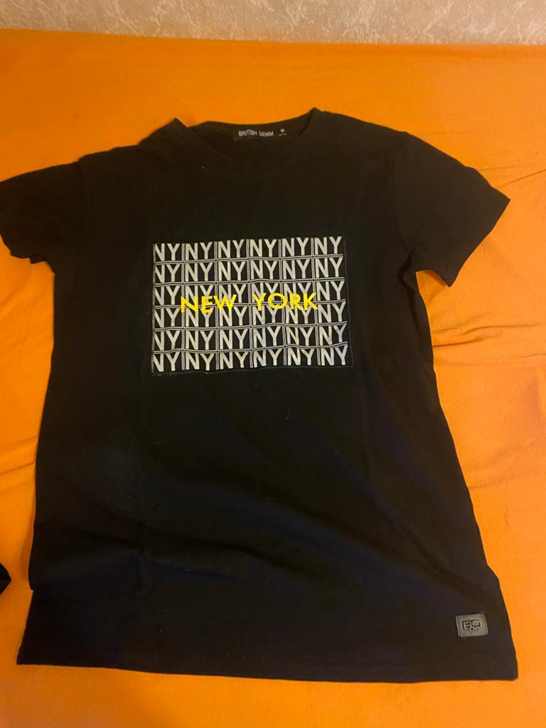 Zwart T-shirt met 'New York' opdruk, maat M, Kleding | Heren, T-shirts, Ophalen of Verzenden, Gedragen, Maat 48/50 (M), Zwart