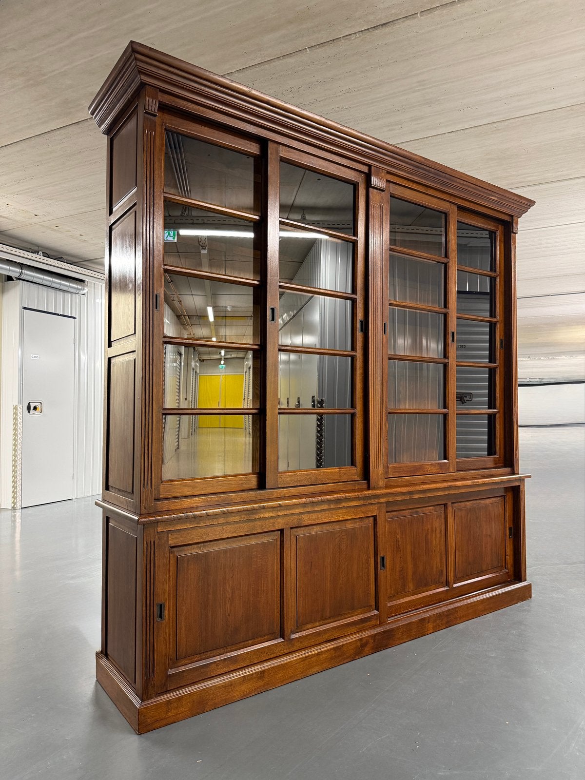 Eichholtz Bibliotheekkast | Massief Eiken #K34