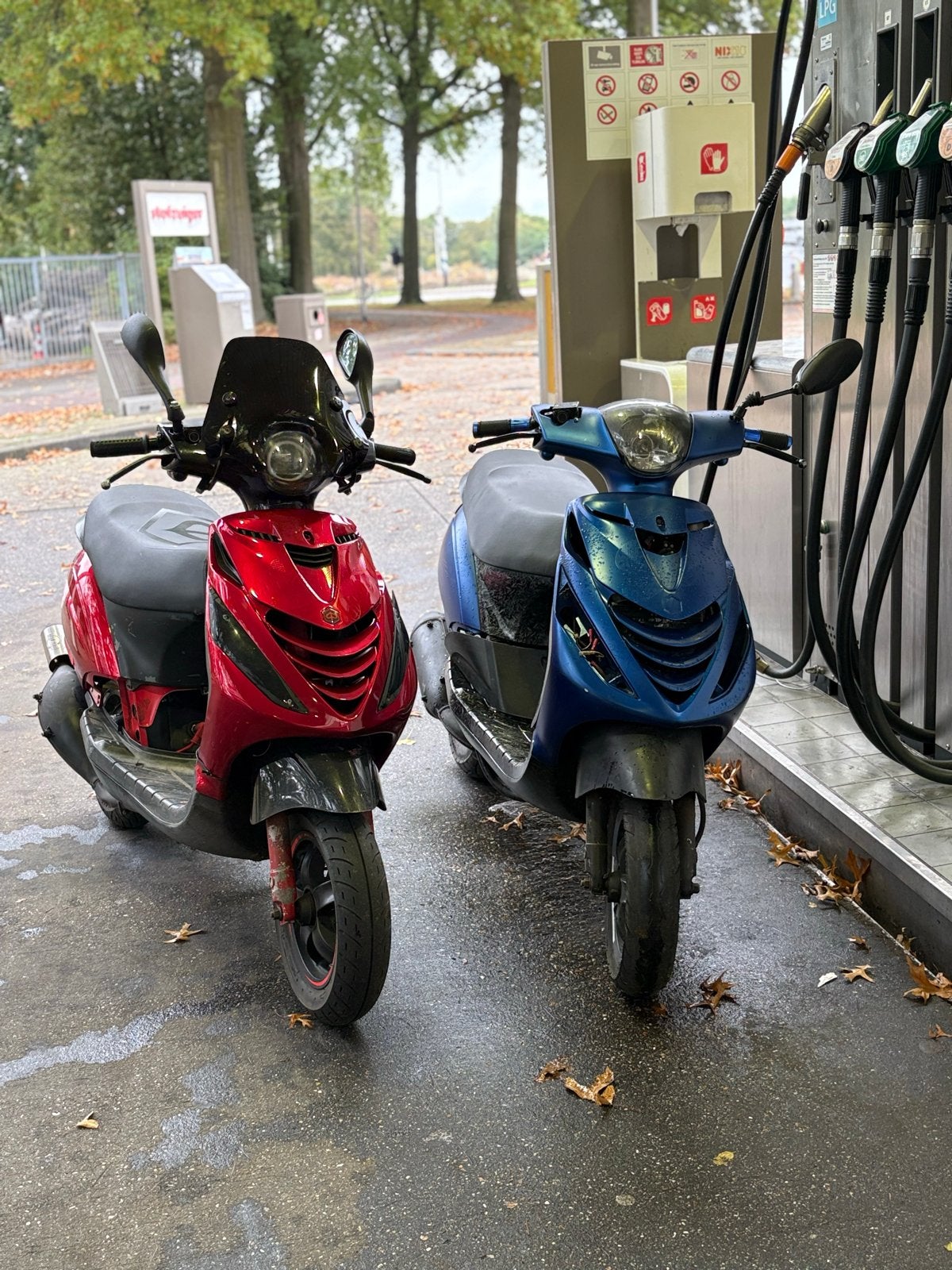 Piaggio Zip 70cc - Zeer snel en betrouwbaar, Fietsen en Brommers, Tweetakt, Gebruikt, Maximaal 45 km/u, Zip
